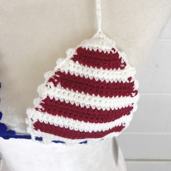 Crochet Stars Stripes triangle bikini top NWT S - Picture 6 of 7